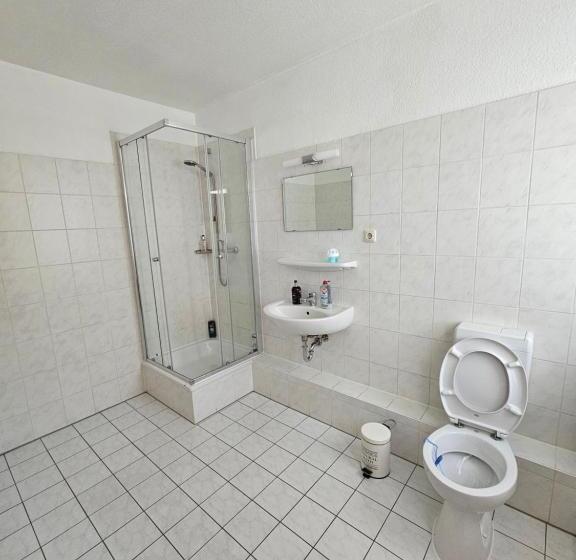 ペンション Einfache Ubernachtung Mit Eigenem Bad