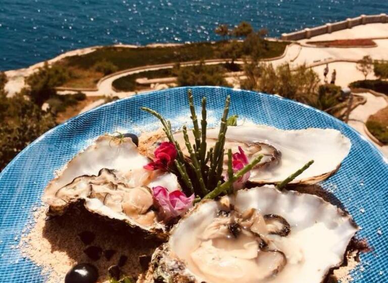 پانسیون Gratia Studios