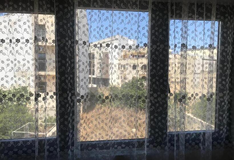 پانسیون Gratia Studios