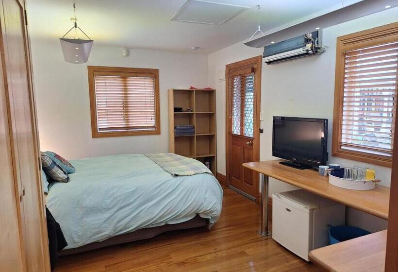 膳宿费 Hansen Park Guest Cottage