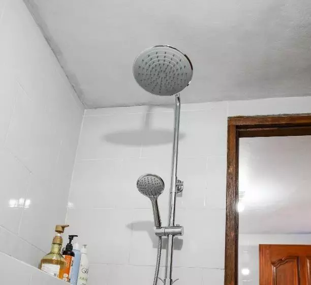 ペンション Nataraja S House