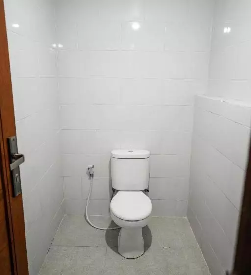 ペンション Nataraja S House