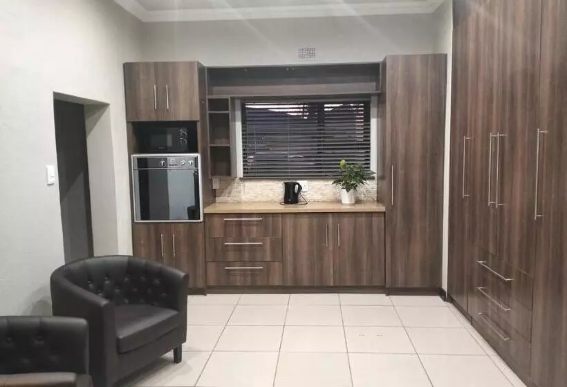 پانسیون Preller Accommodation