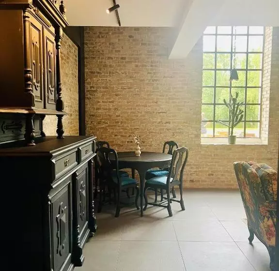 Aamiaismajoitus (B&B) Brukshotellet