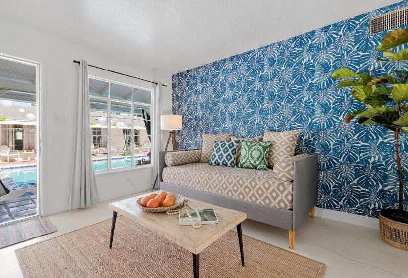 ホテル 11br Designer Villa Poolside Dntwn Ps Sleeps 30