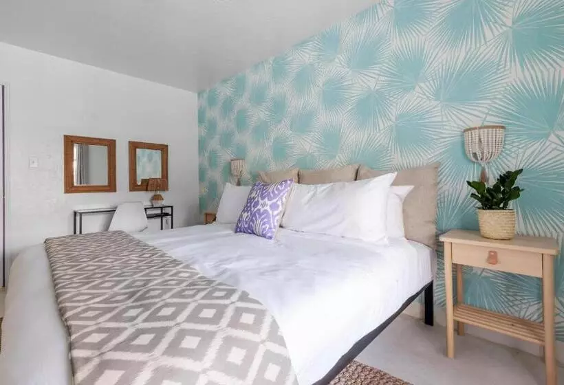 هتل Designer Poolside Escape Near Downtown Ps