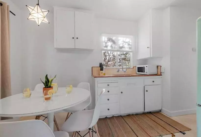 هتل Designer Poolside Escape Near Downtown Ps