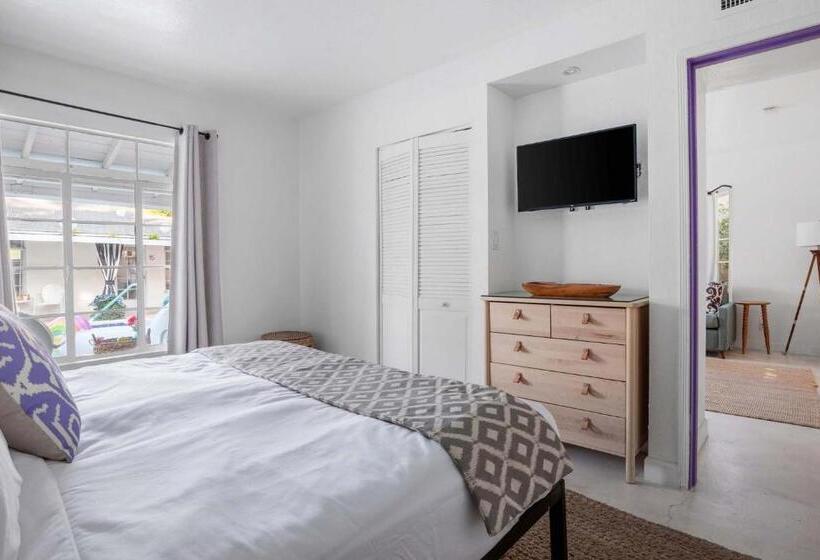 Hotelli Designer Poolside Escape Near Downtown Ps