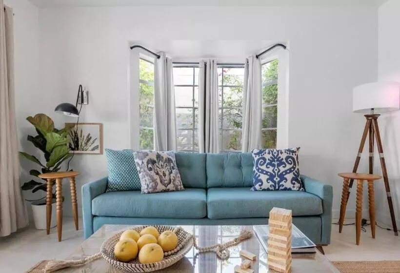 هتل Designer Poolside Escape Near Downtown Ps