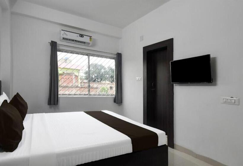 هتل Oyo Silver Line