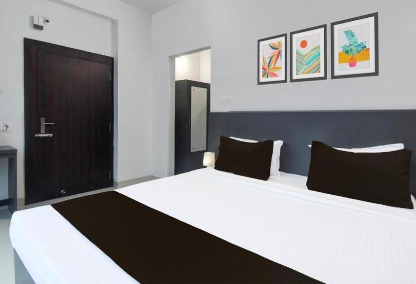 هتل Oyo Silver Line