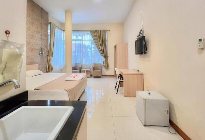 ホテル Wisma Anggrek Syariah Mitra Reddoorz