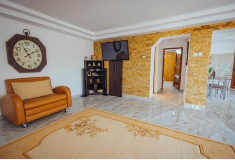 פנסיון Casa Radu