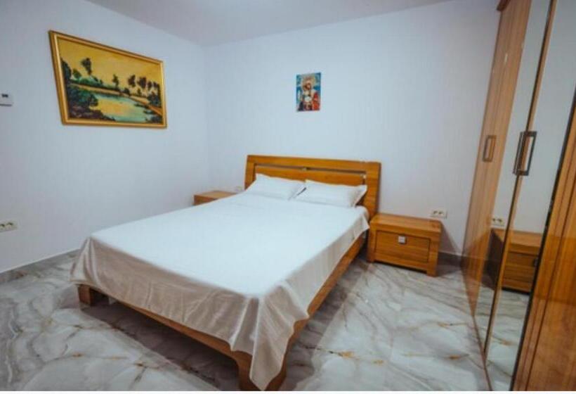 פנסיון Casa Radu