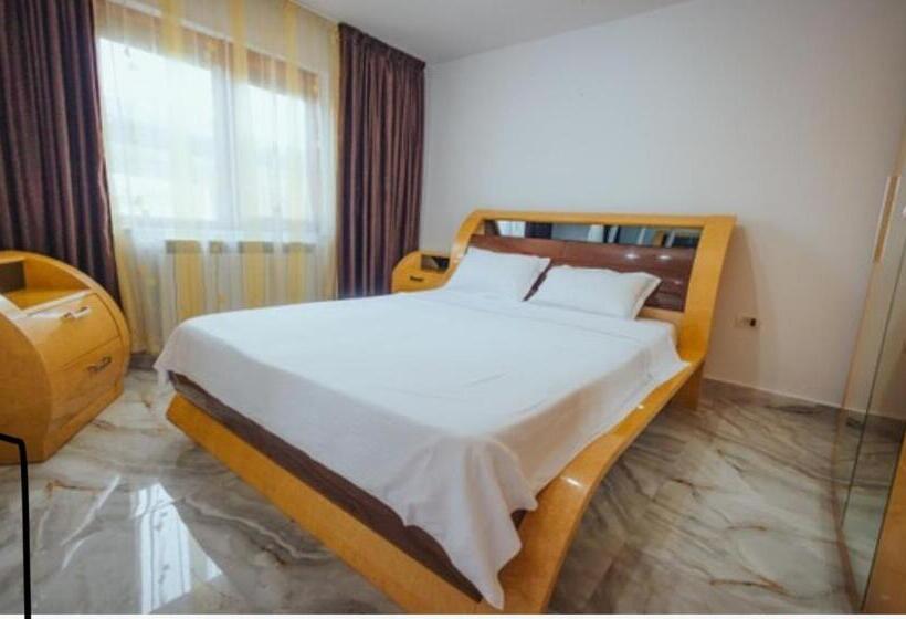 פנסיון Casa Radu