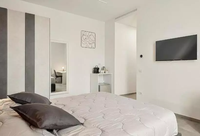 پانسیون Home 501 Guest House   La Spezia