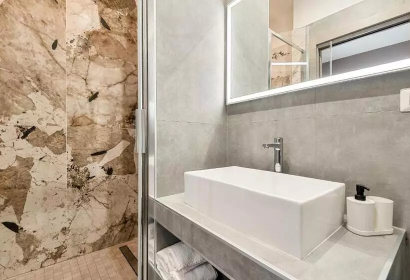 پانسیون Home 501 Guest House   La Spezia