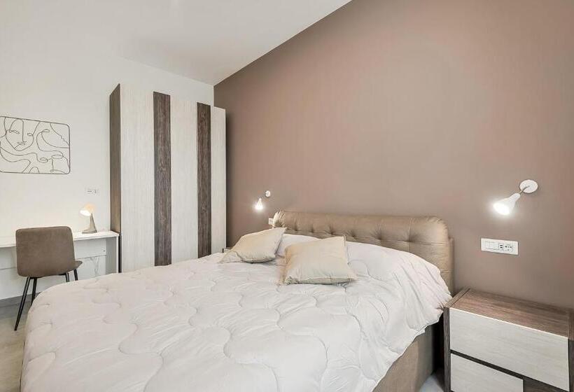 پانسیون Home 501 Guest House   La Spezia