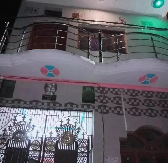 ペンション S K Shukla Guest House