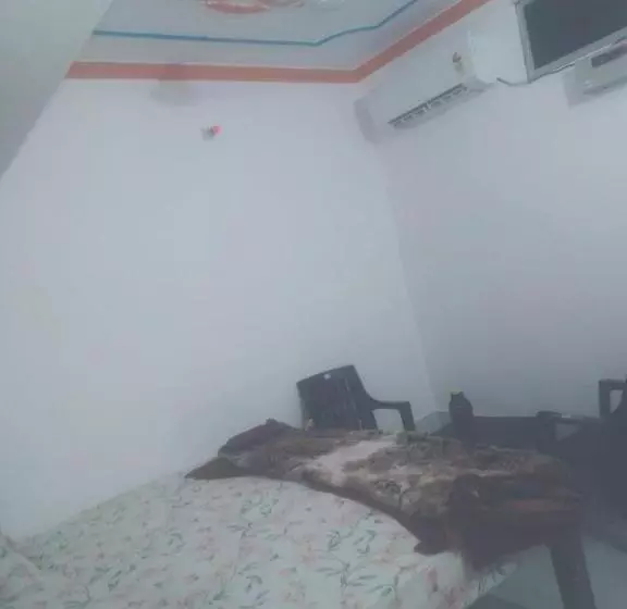 ペンション S K Shukla Guest House