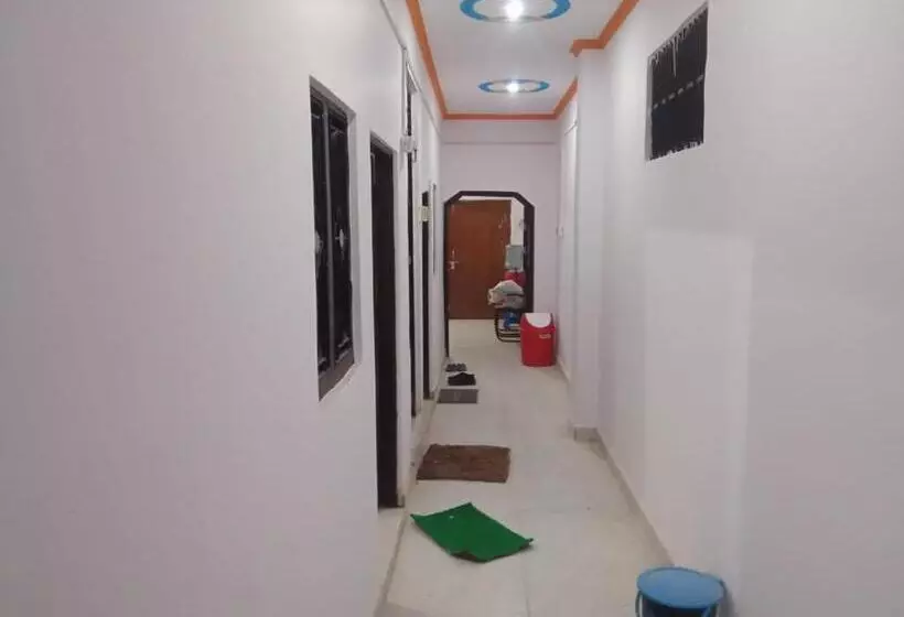 ペンション S K Shukla Guest House
