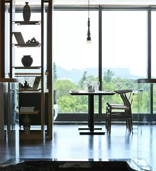 Hotelli Zhoushan Yibo