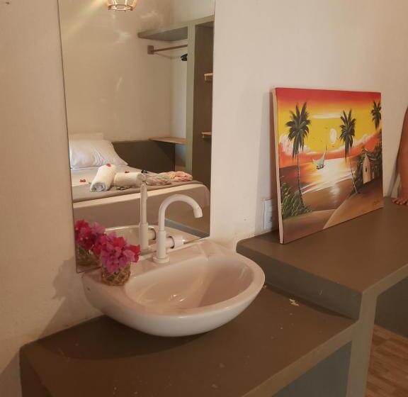 旅馆 The Jungle, Village & Beach