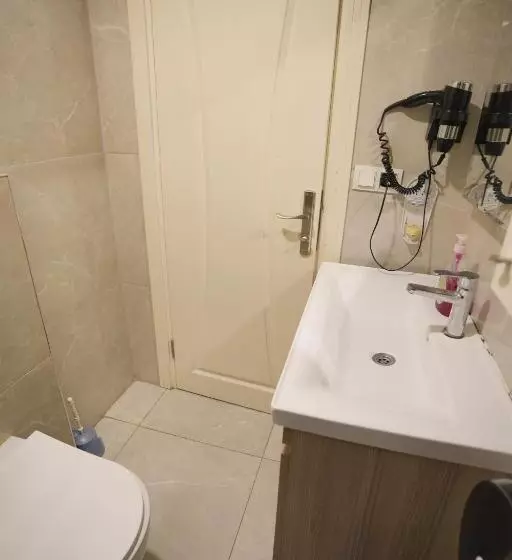 Amazon Suit Otel