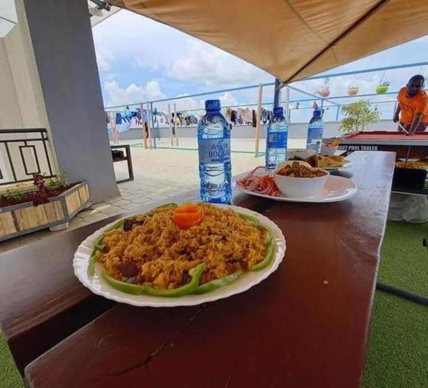 تختخواب و صبحانه Tsavo Studio