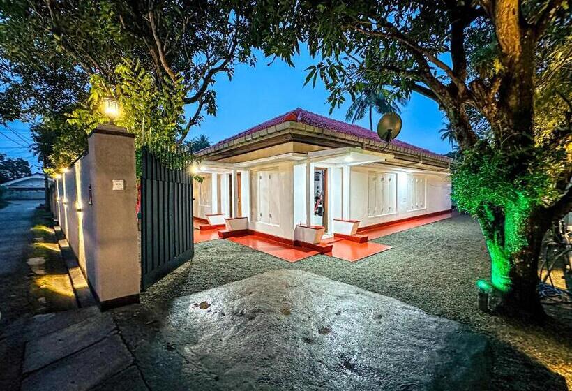 Hotel Coastal Breeze