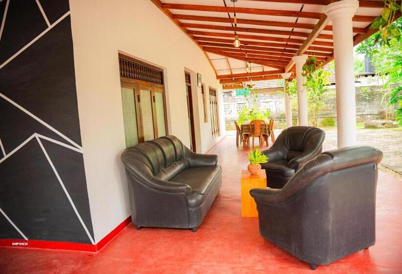 فندق Hanguk Villa Mirissa