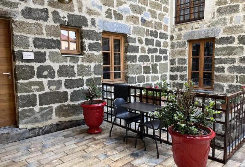 호텔 Le 19   Suite 19   50m2   Centre Historique   Clim