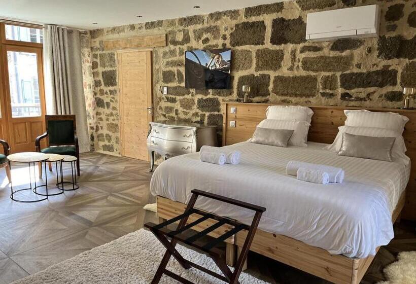 호텔 Le 19   Suite 19   50m2   Centre Historique   Clim
