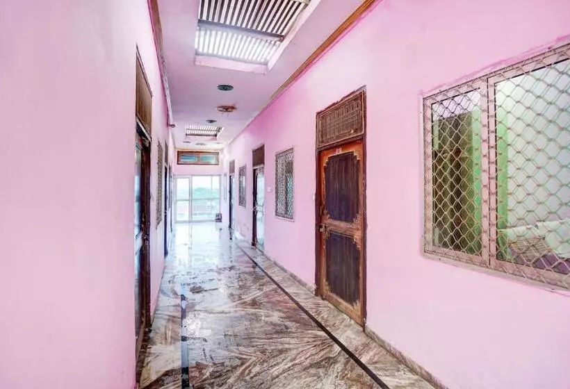 Hotelli O C. P Palace