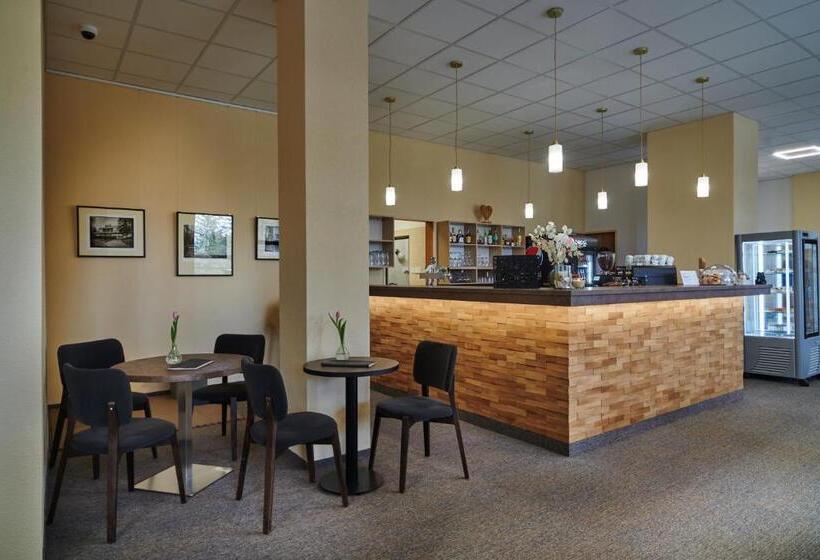 בית מלון כפרי Palace   Kúpele Sliač