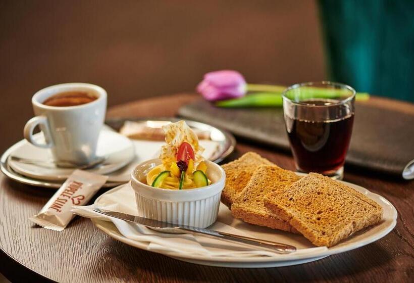 בית מלון כפרי Palace   Kúpele Sliač