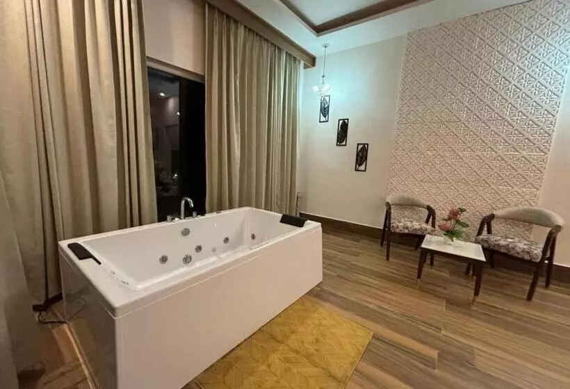 Hotel Corbett The Regnum Resort