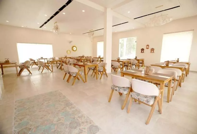 Hotel Corbett The Regnum Resort