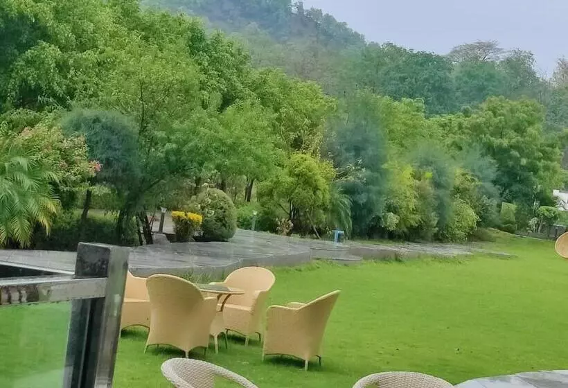 Hotel Corbett The Regnum Resort