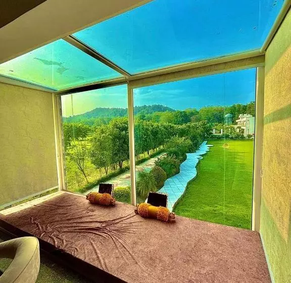 Hotel Corbett The Regnum Resort