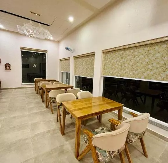 Hotel Corbett The Regnum Resort