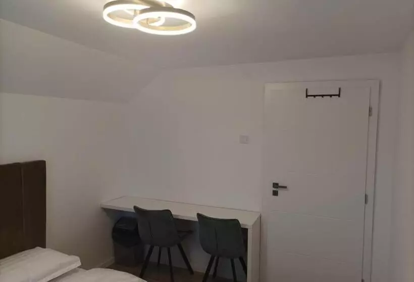 Majatalo Casa Taramului