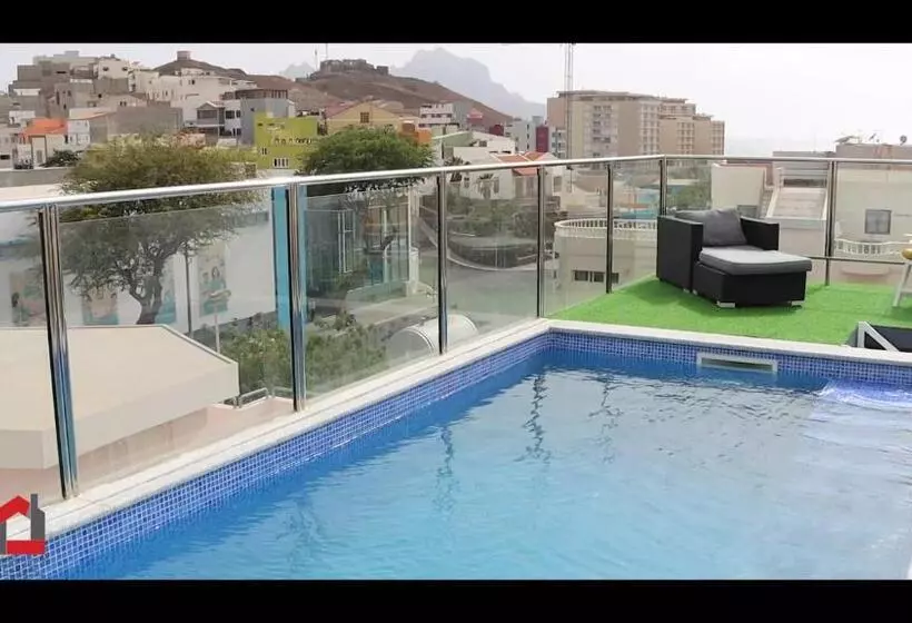 پانسیون Guest House Lina Elisa