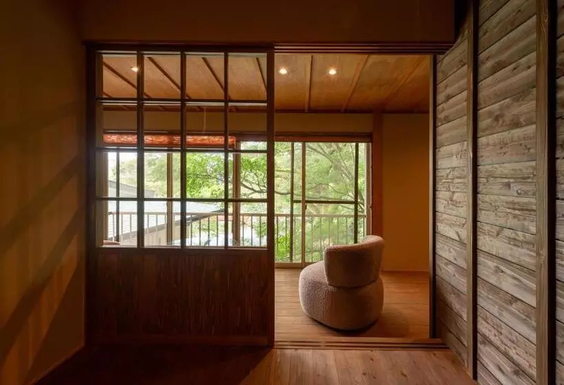 Majatalo 掬水 Kikusui