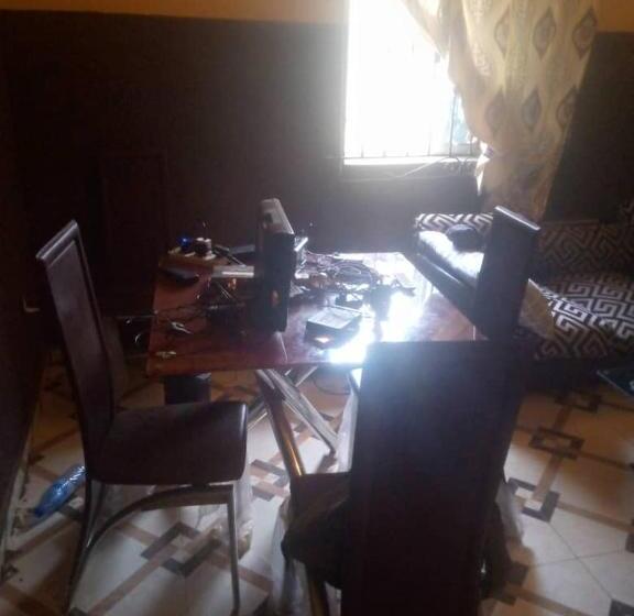 پانسیون Toyo Guest House