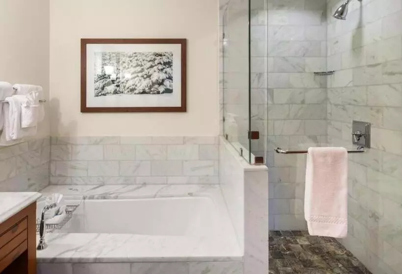 استراحتگاه 1434 Lodge At Spruce Peak Ski In Ski Out Studio Expansive Views