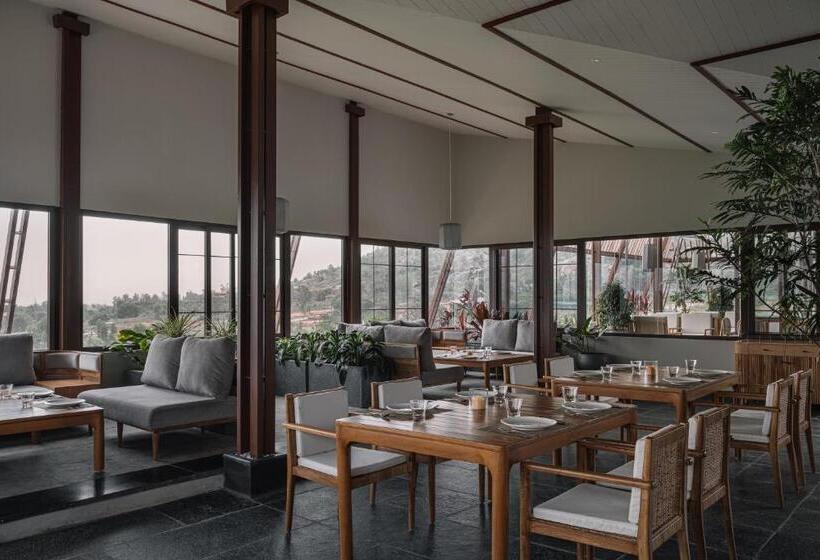 리조트 Oro The Estates, Nandi Hills