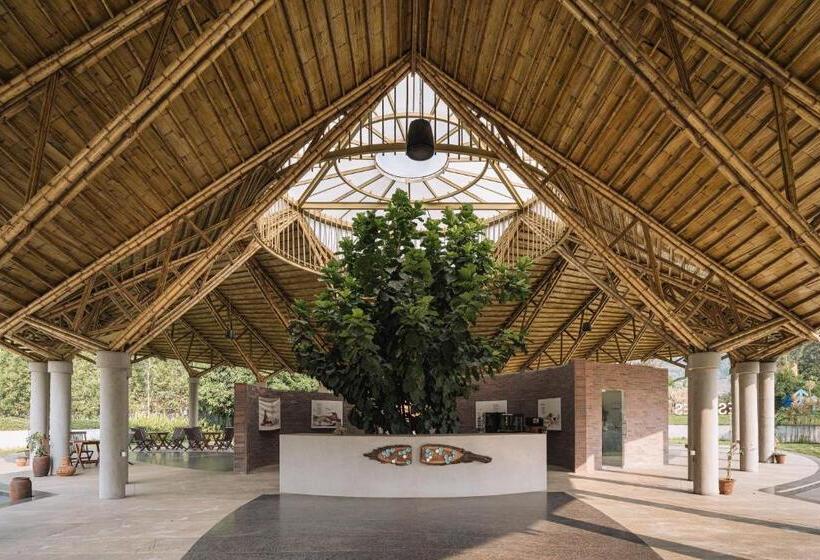 리조트 Oro The Estates, Nandi Hills