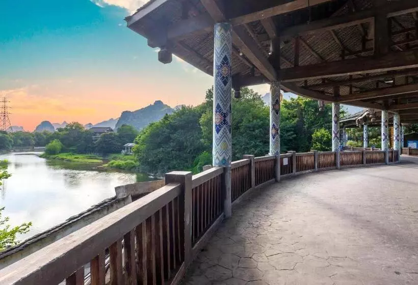 Guilin Peach Blossom Bay
