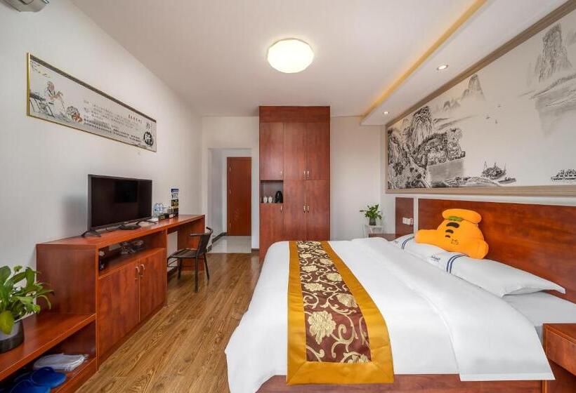 Guilin Peach Blossom Bay